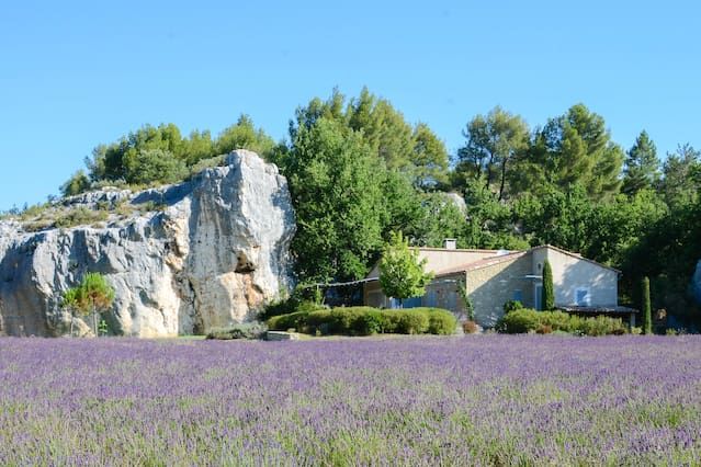 Hogareña vivienda en Bonnieux